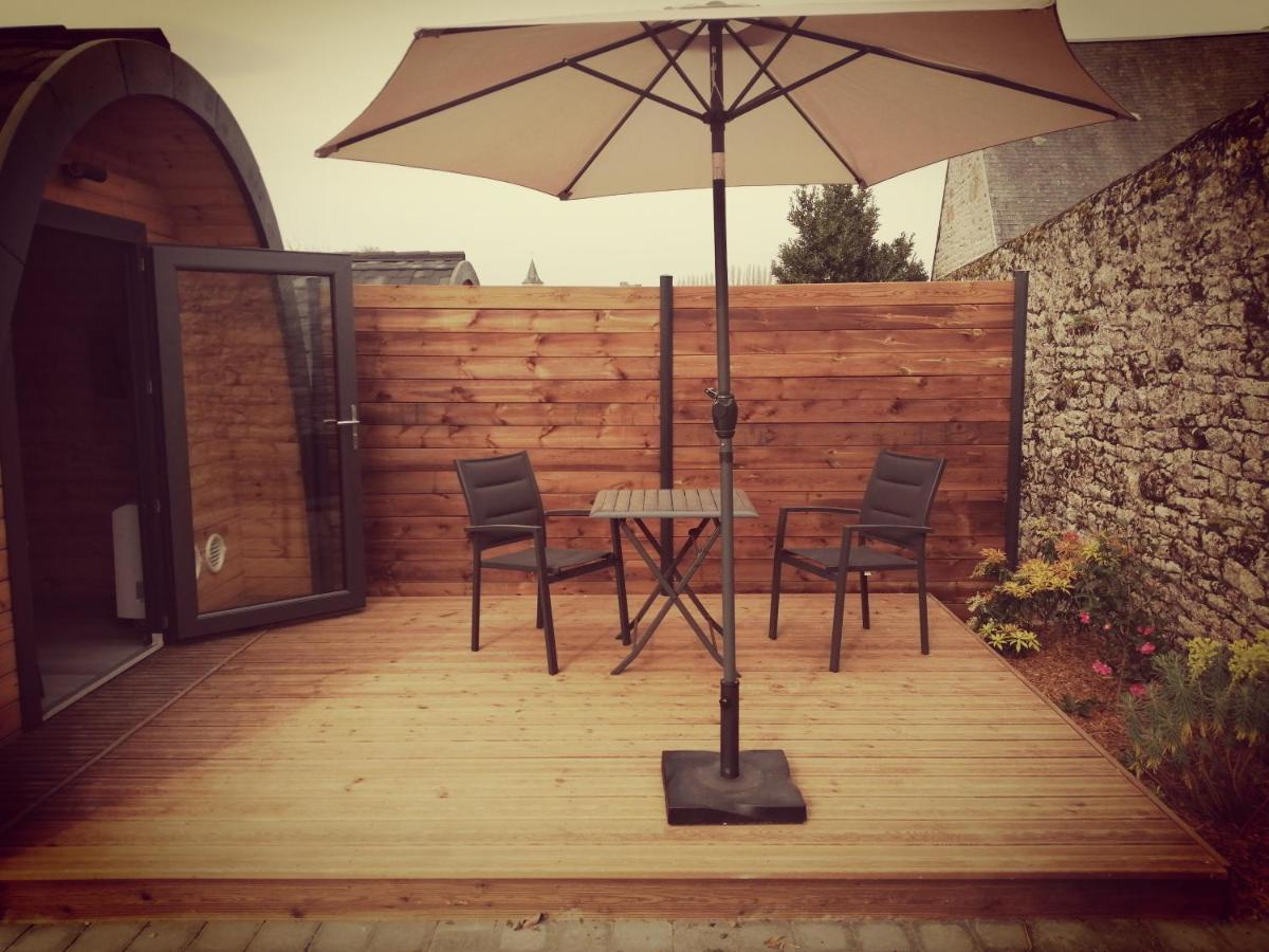 Le Domaine De Pivette Chambre Climatisee Et Insolite Avec Terrasse Privative Авранш Екстериор снимка